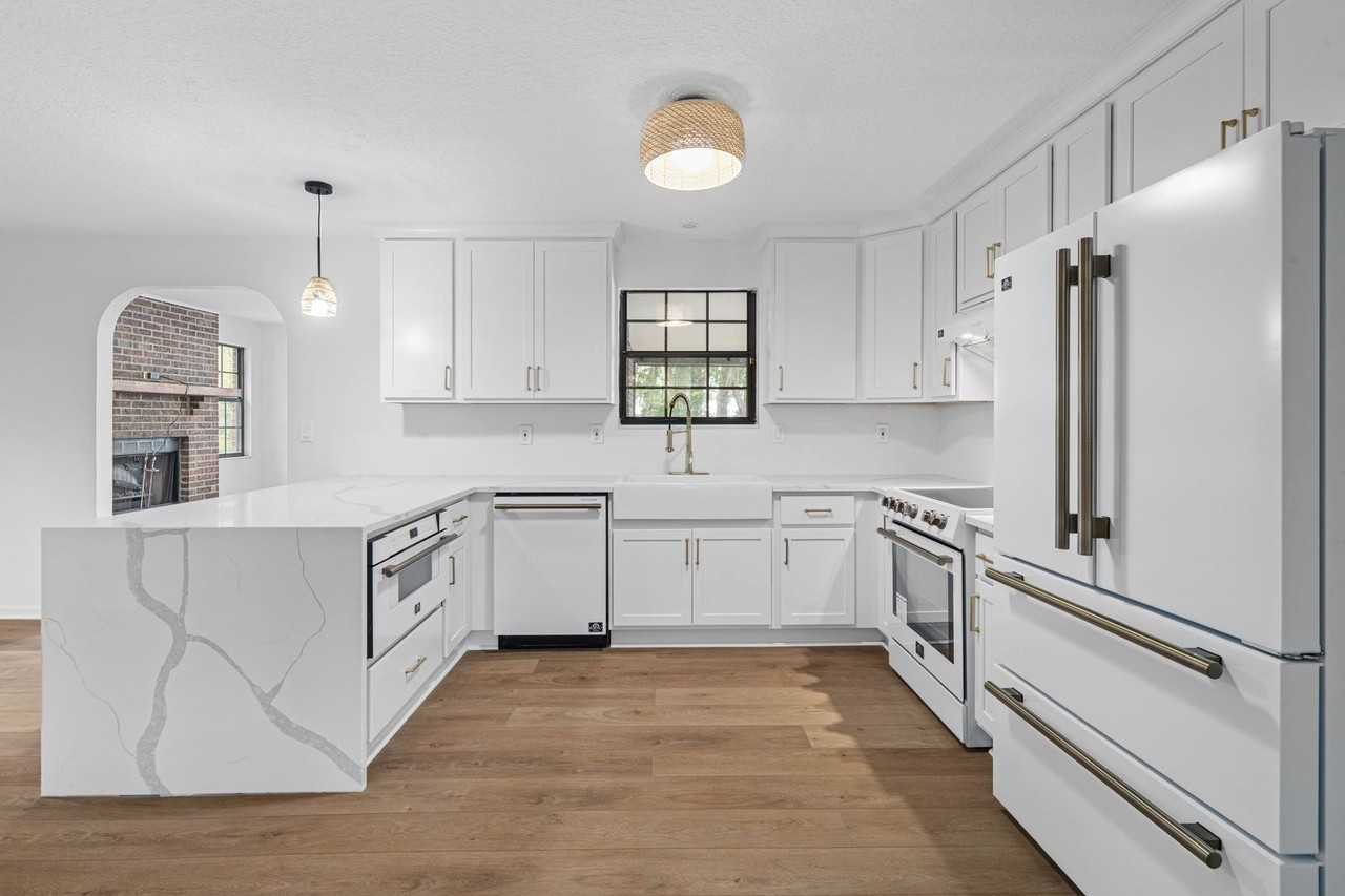 10115 County Road 13 - Photo 2 of 43