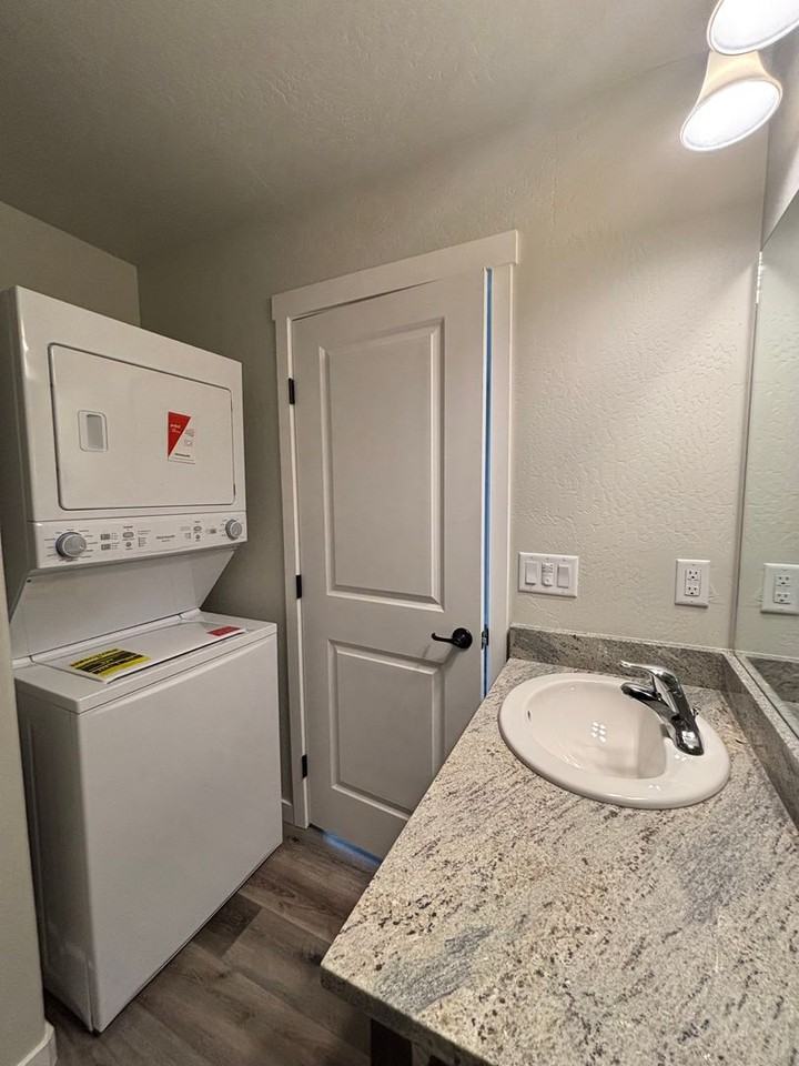 4734 Gebhard Rd - Photo 7 of 7