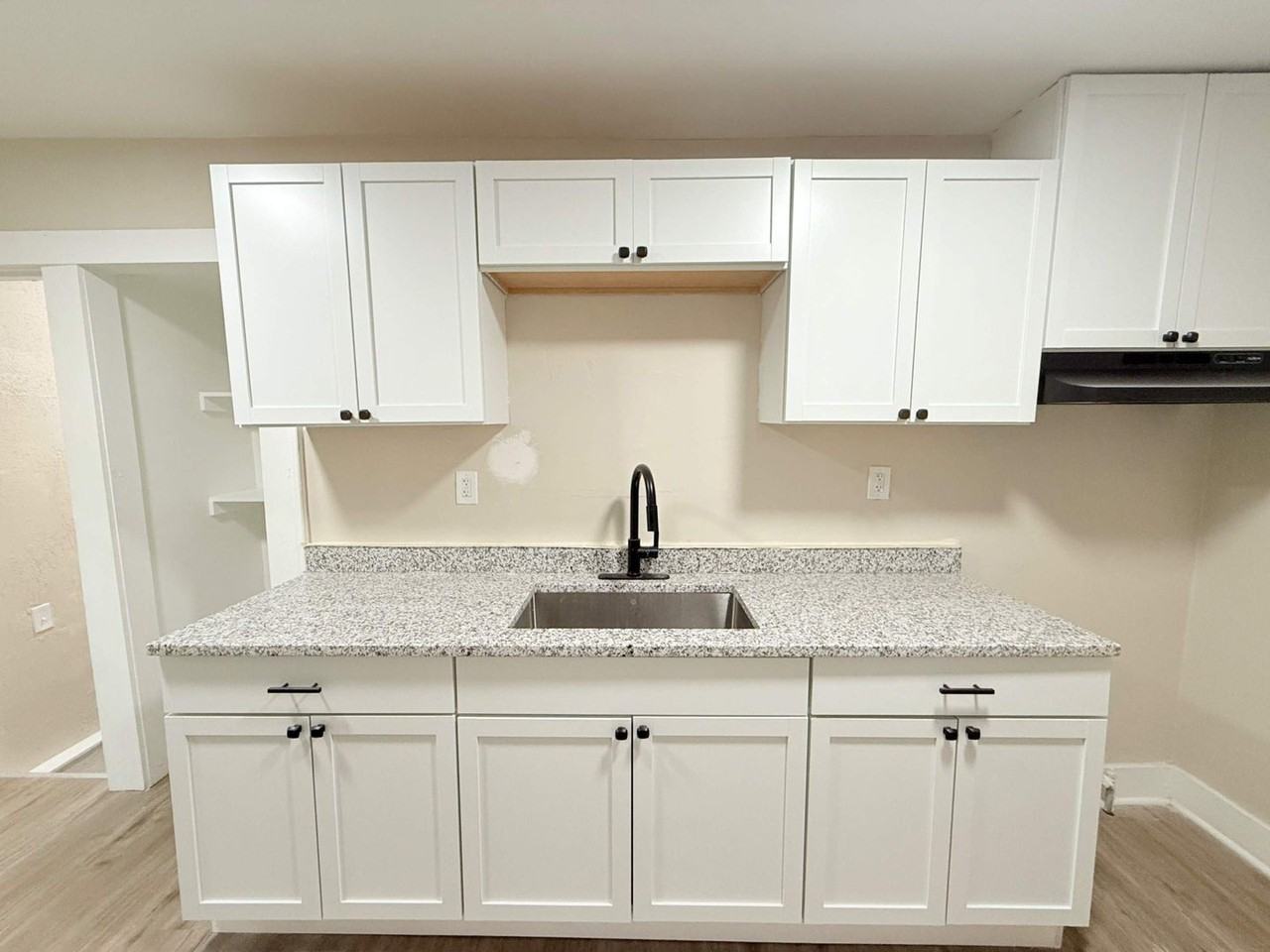 15811 Trinity Street - Photo 3 of 8