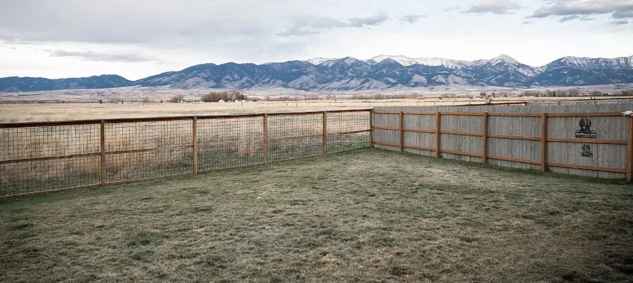 1508 Two Dot Ln - Photo 2 of 36