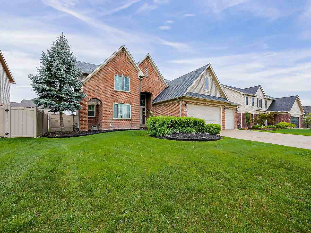 19137 Uroda St - Photo 2 of 47