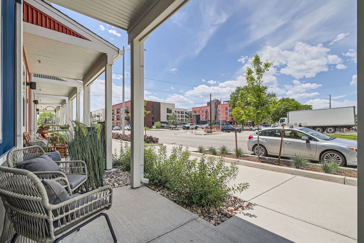 210 Emery St #5 - Photo 5 of 27