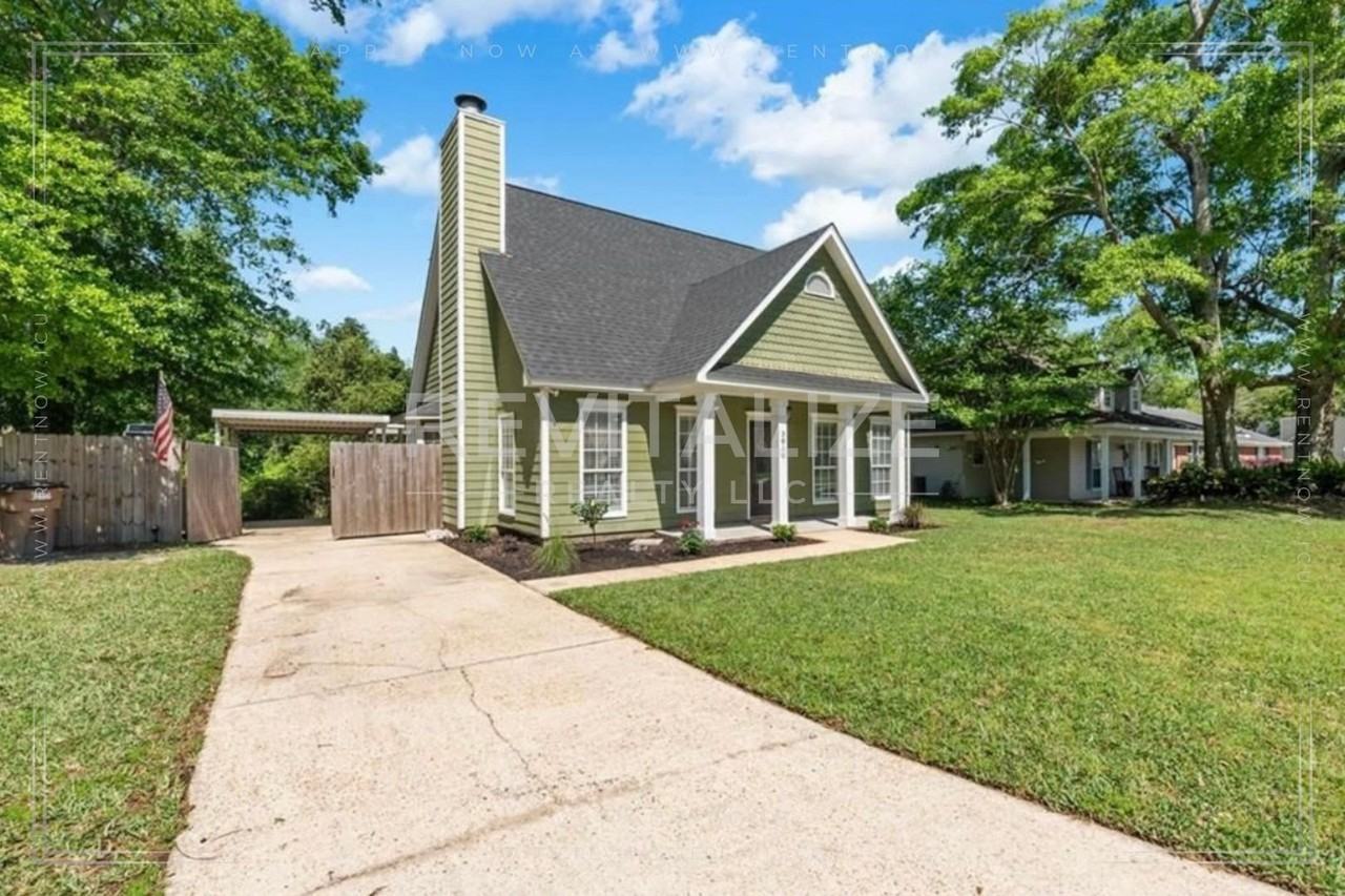 3816 Isabel Way W - Photo 2 of 16