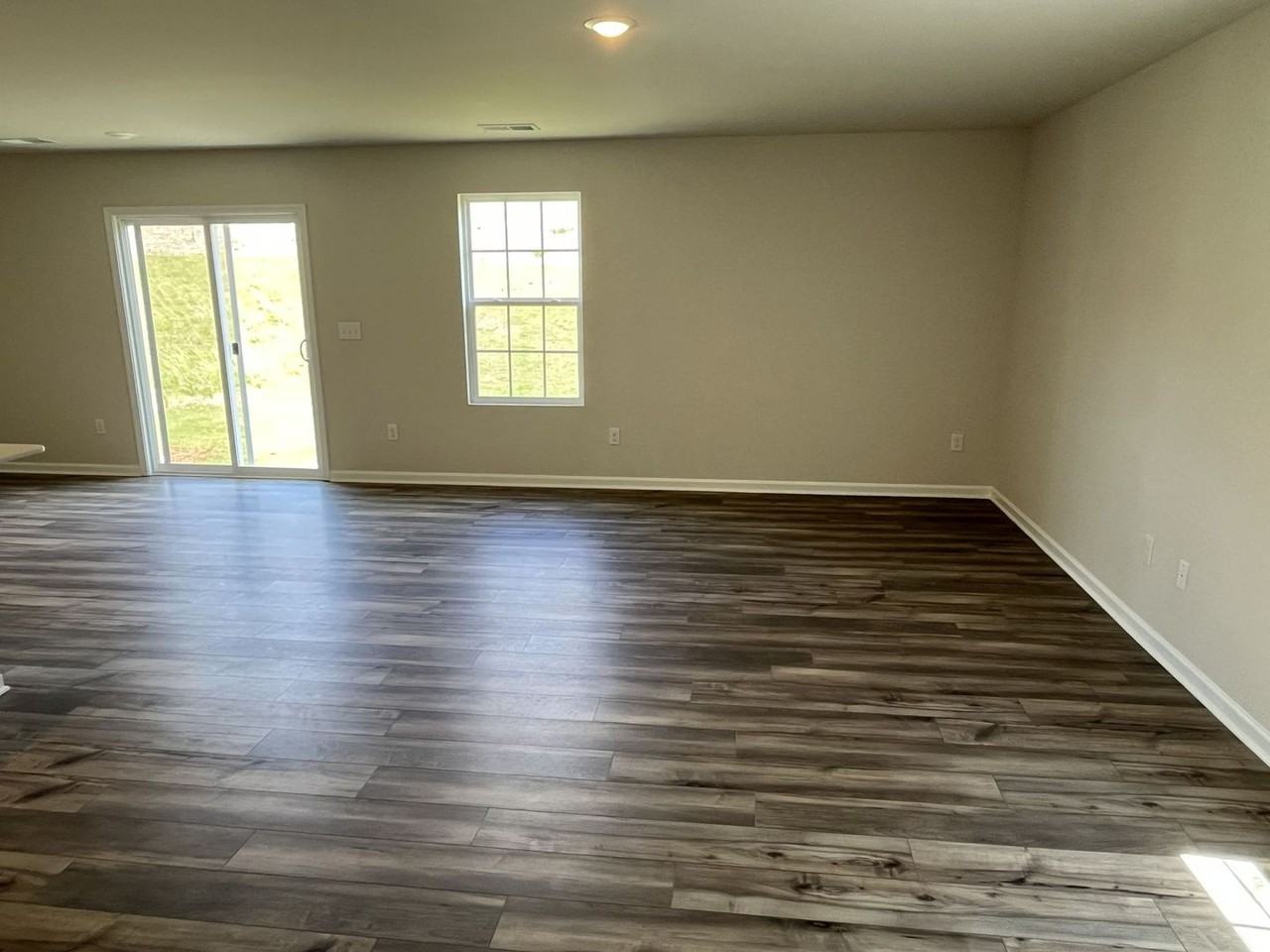 11023 Daisy Ct - Photo 5 of 31