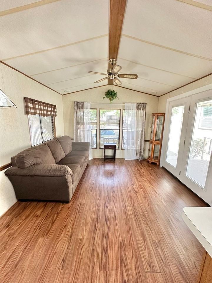 1150 W Red Hills Pkwy #44 - Photo 6 of 15