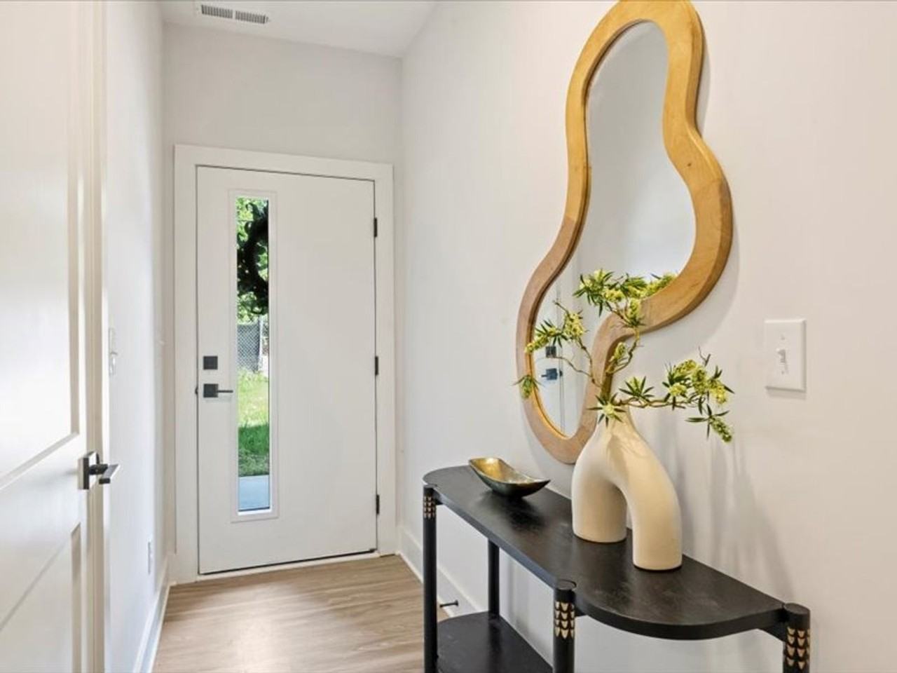 3819 Tuckaseegee Rd - Photo 3 of 43