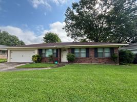 featured image of 1605 Captain Shreve Dr