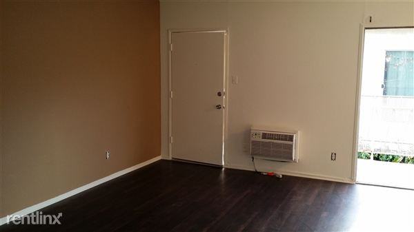 Lanark Apartments - Photo 2 of 2