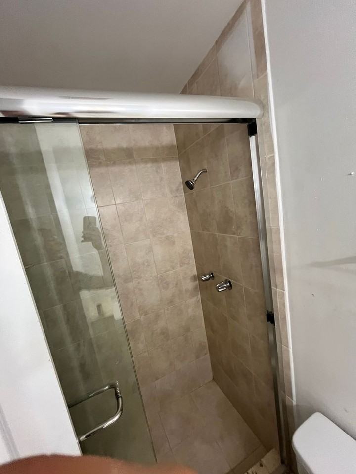 6040 N Dixie Hwy - Photo 7 of 9