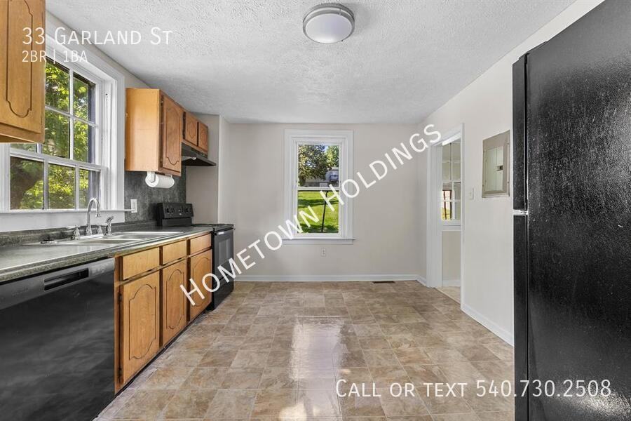 33 Garland St - Photo 3 of 11