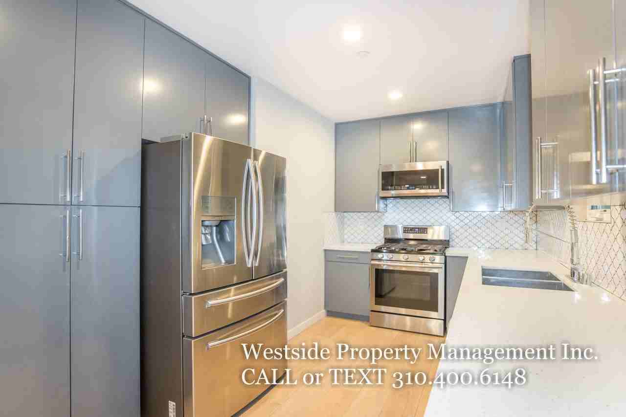 6548 La Mirada Avenue - Photo 3 of 37