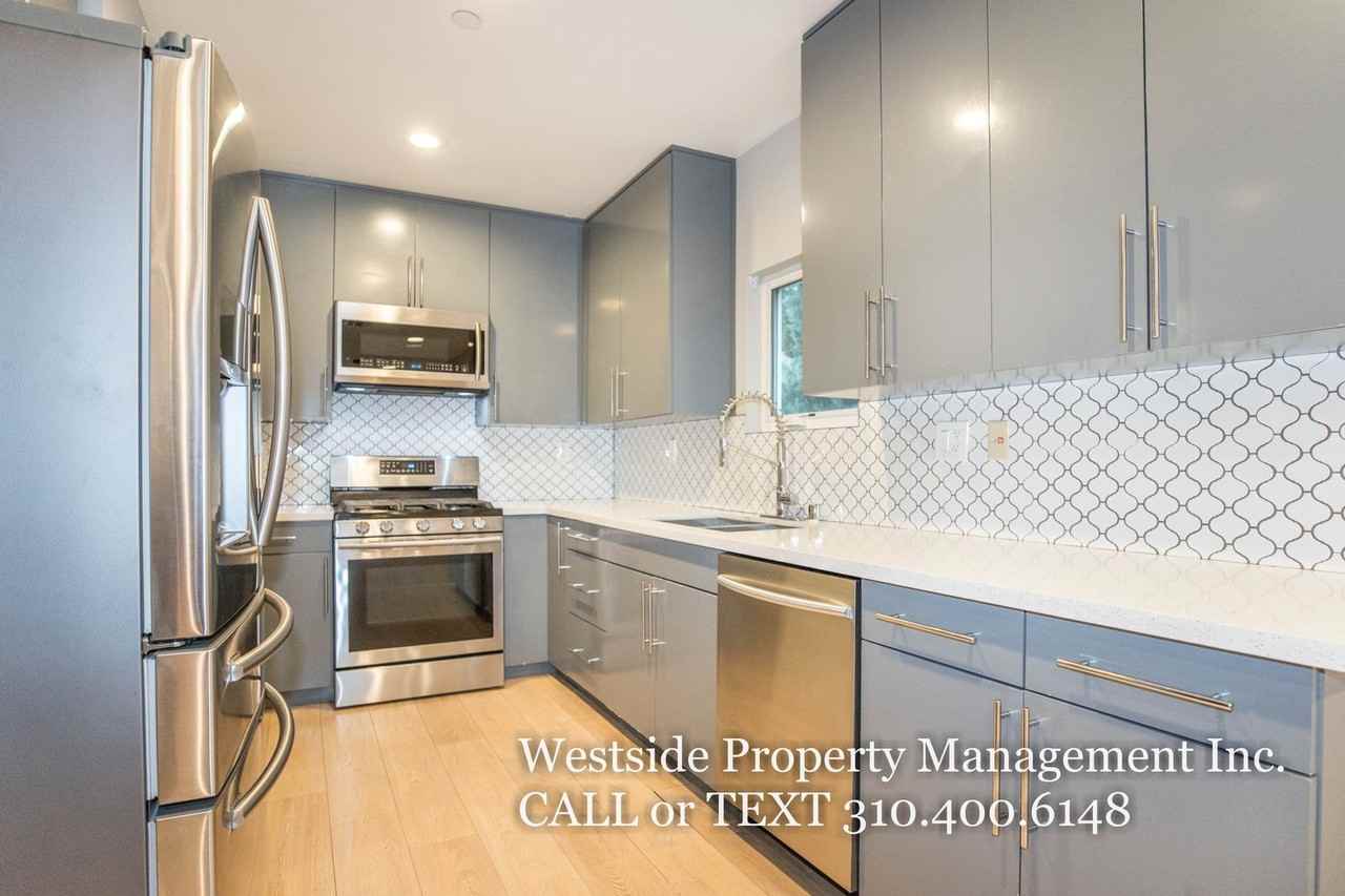 6548 La Mirada Avenue - Photo 4 of 37