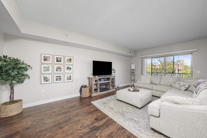 7250 W 157th St #307 - Photo 5 of 34