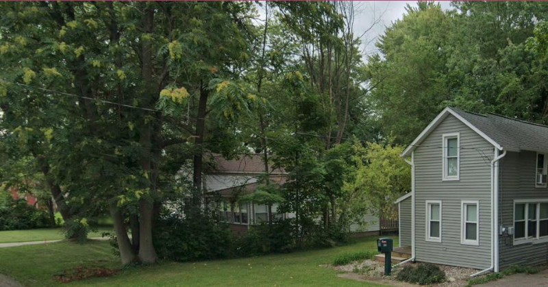 430 E Vine St - Photo 3 of 17