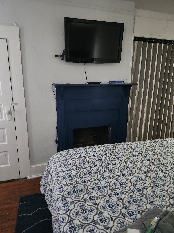 200 Somewhere Ave - Photo 3 of 11