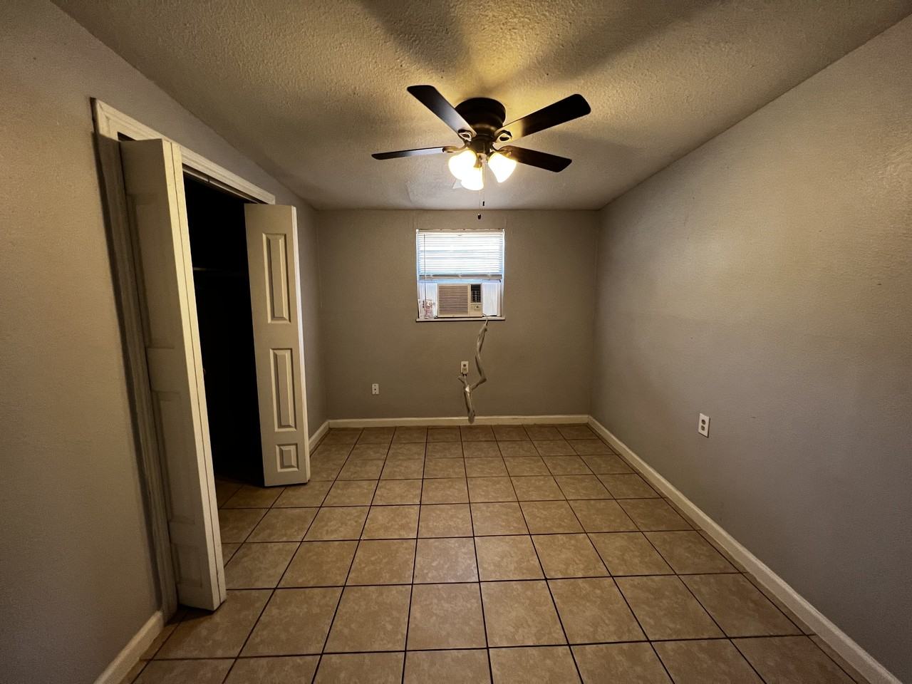 Hackberry Duplxes - Photo 5 of 6