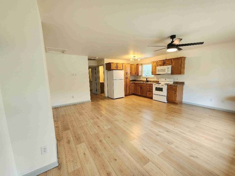 19 Thruway Dr - Photo 2 of 14