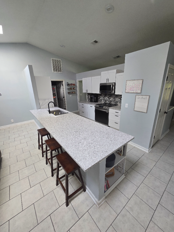 121 Marys Dr - Photo 2 of 14