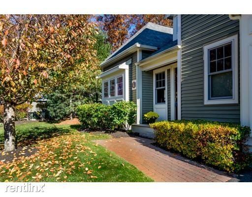 6 Lowell Dr - Photo 3 of 9