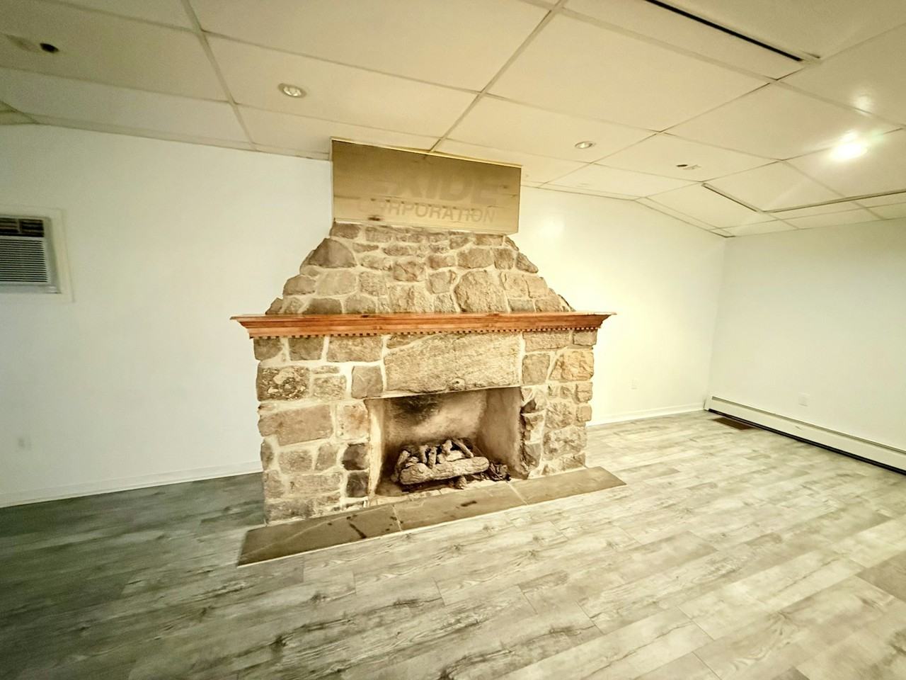 145 Spring Valley Road, Unit 145-#1A - 2bed room - Photo 4 of 9