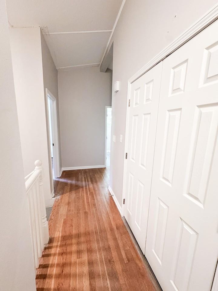 Elkridge Dr - Photo 2 of 11