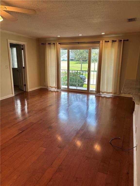 300 N Windward Dr #218 - Photo 4 of 17