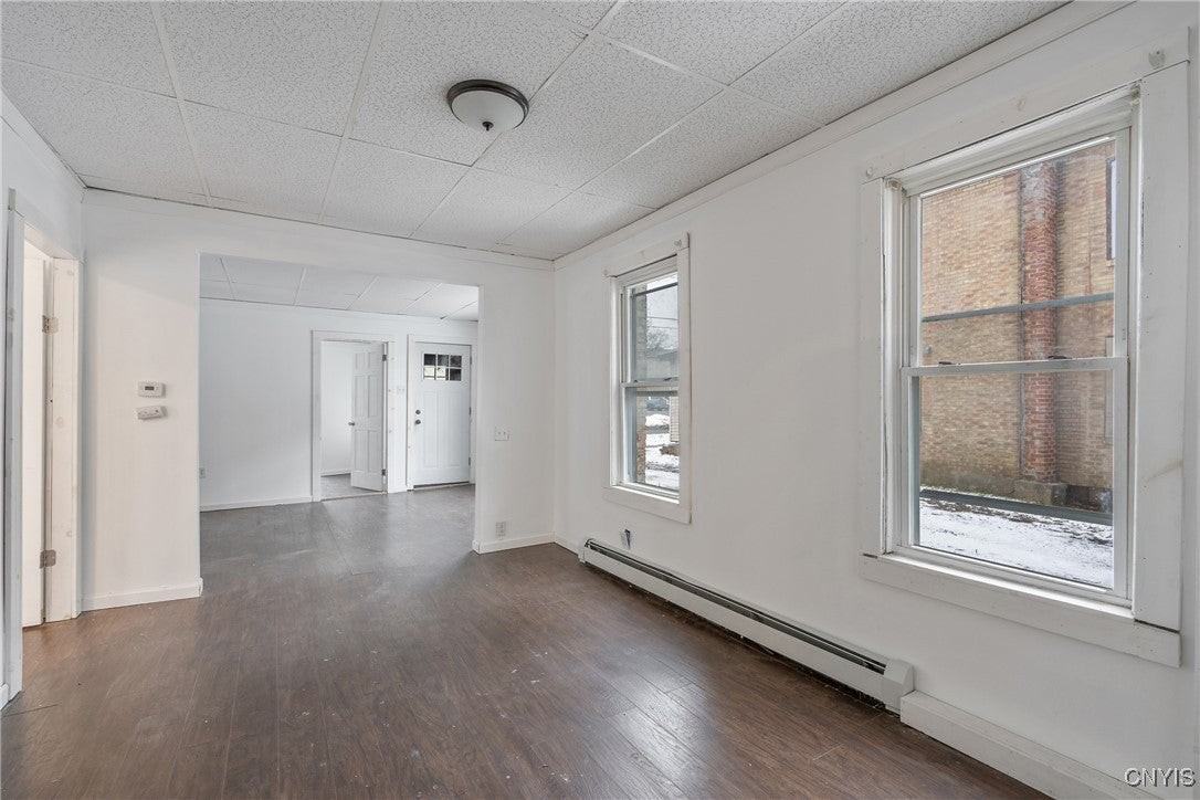 262 W 4th St S - Photo 7 of 15