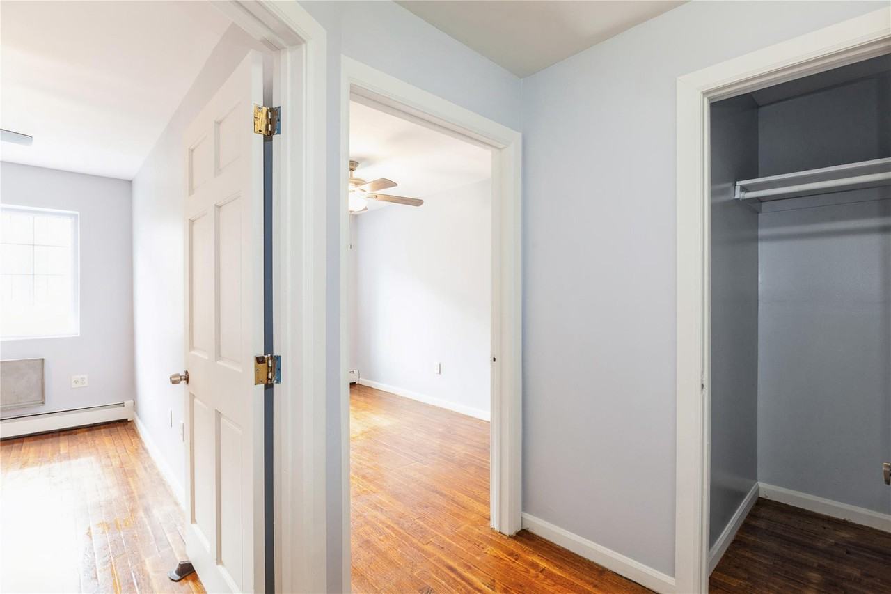 430 Gates Ave ##1 - Photo 7 of 14