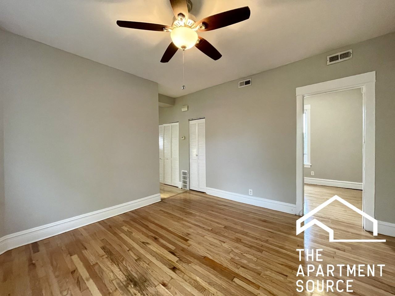 2515 N Kilbourn Ave #1R - Photo 5 of 10