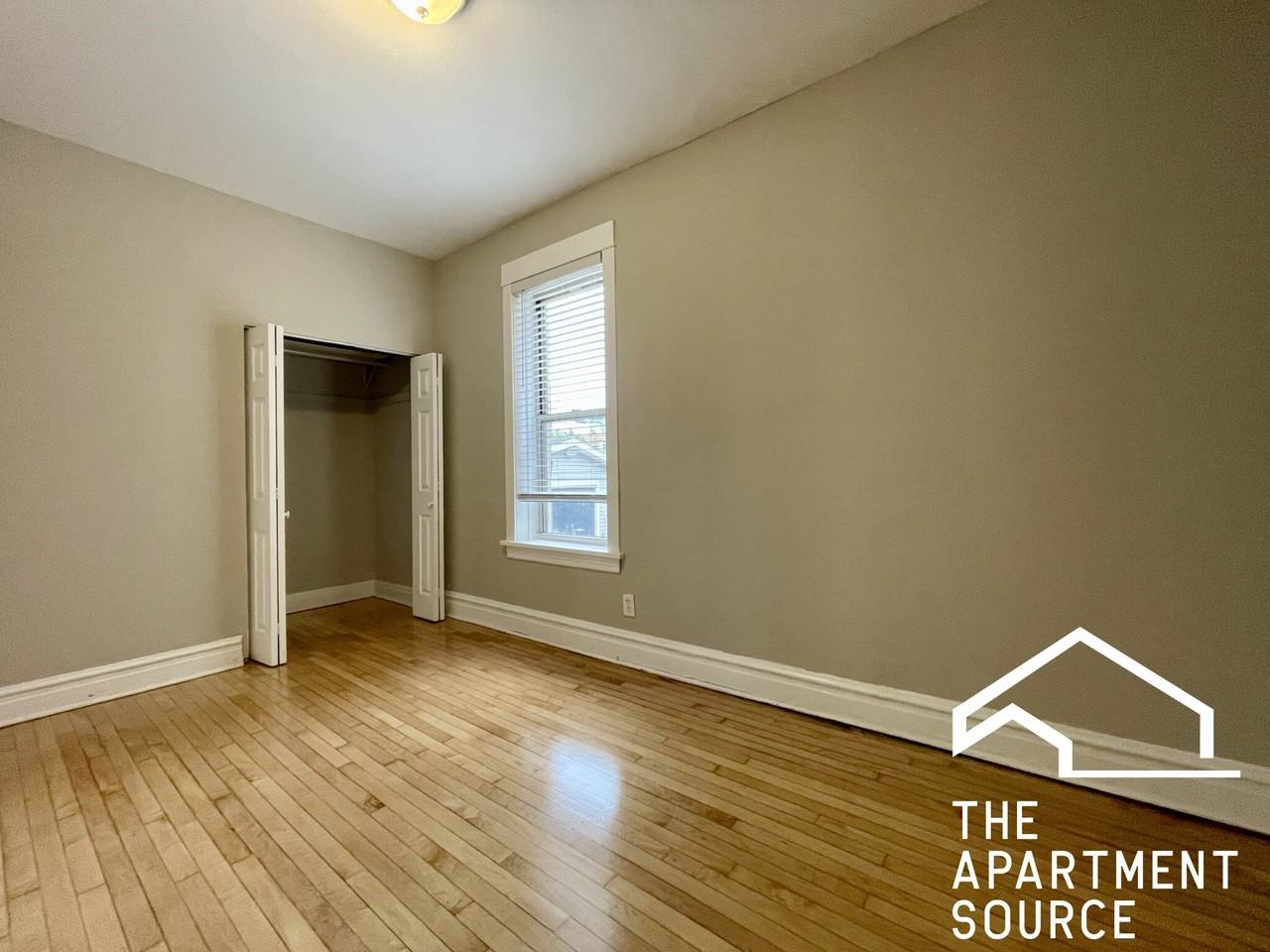 2515 N Kilbourn Ave #1R - Photo 6 of 10