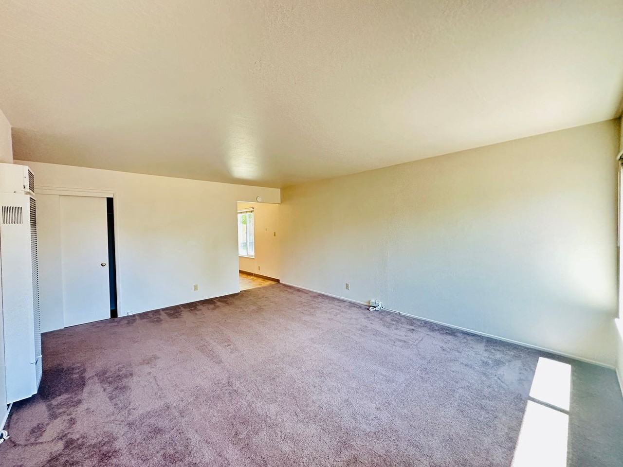 1215 E 4th St - Photo 3 of 39