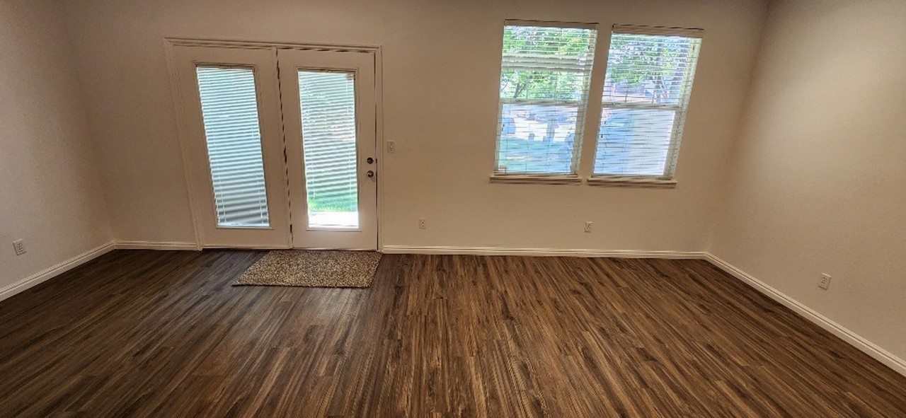 159 N 1580 W - Photo 4 of 28