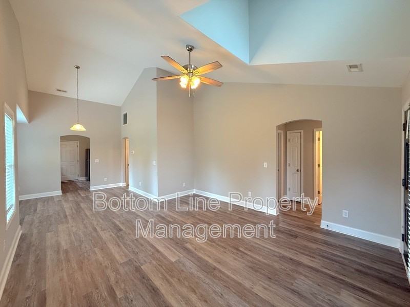 200 Alexander St - Photo 3 of 21