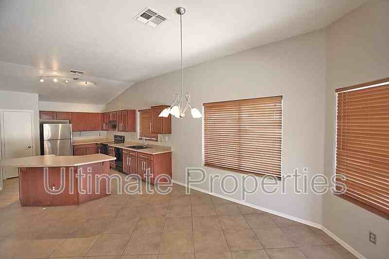 15710 N 34th St - Photo 5 of 20