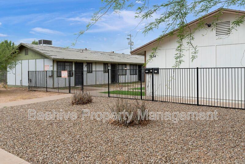 1634 E Monroe St #2 - Photo 7 of 18