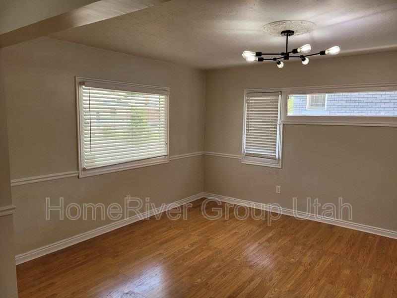 632 E Wilson Ave - Photo 7 of 24