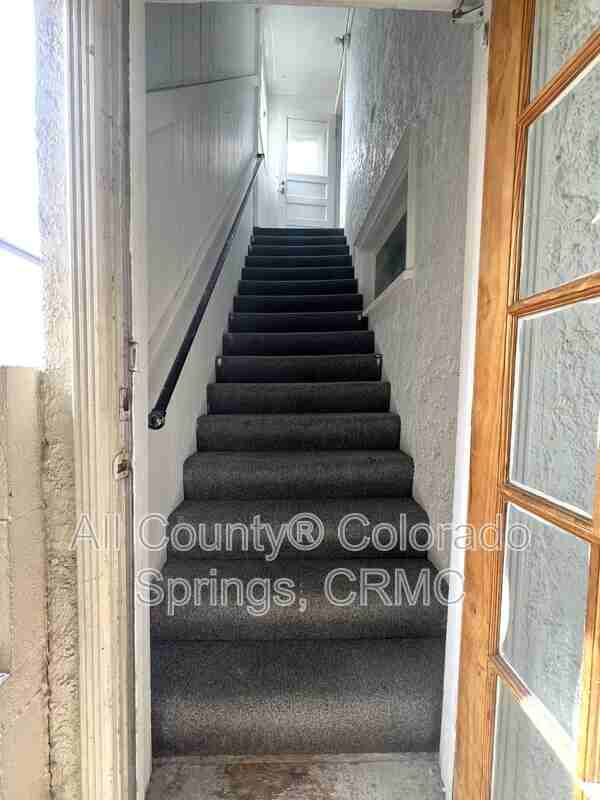 1413 E Platte Ave - Photo 2 of 20