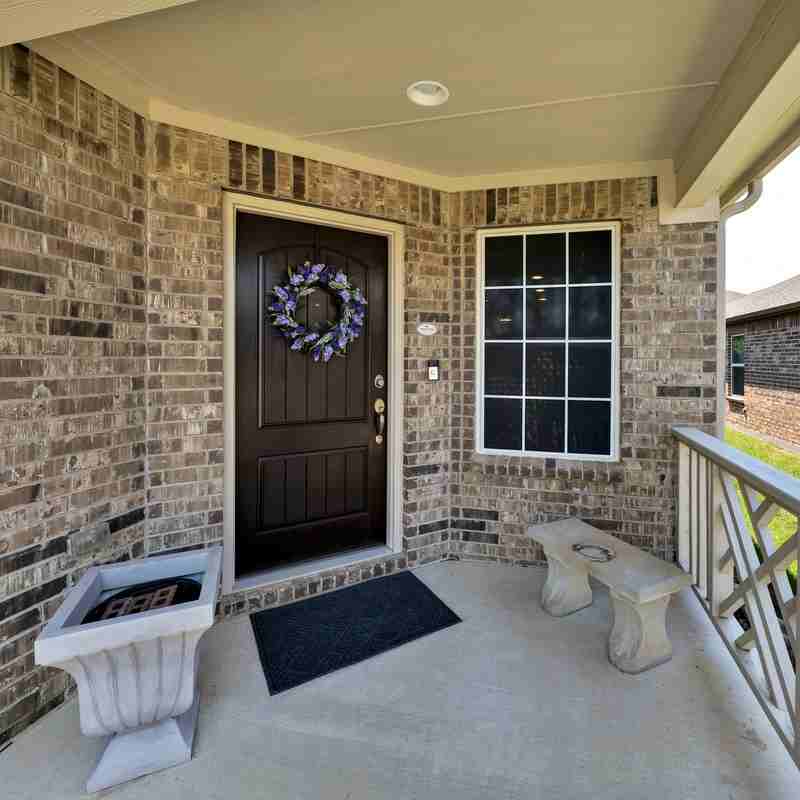 1264 Revolution Dr - Photo 2 of 21