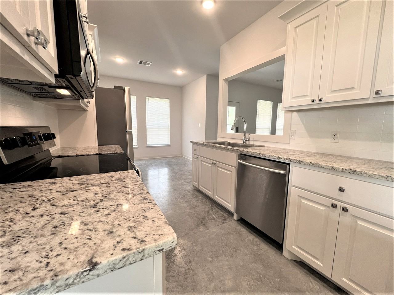 7677 River Ridge Dr - Photo 2 of 11