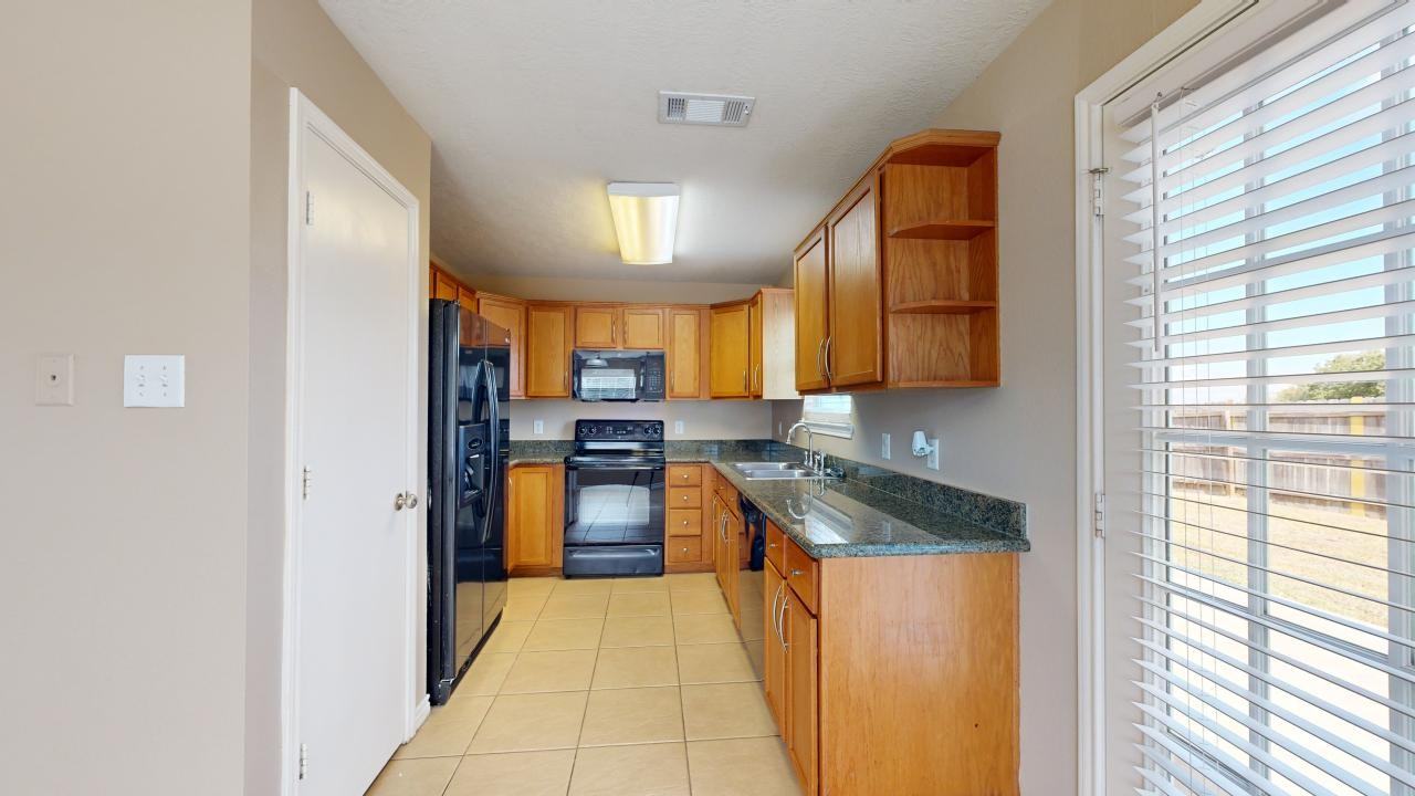 4023 Southern Trace Dr - Photo 6 of 31