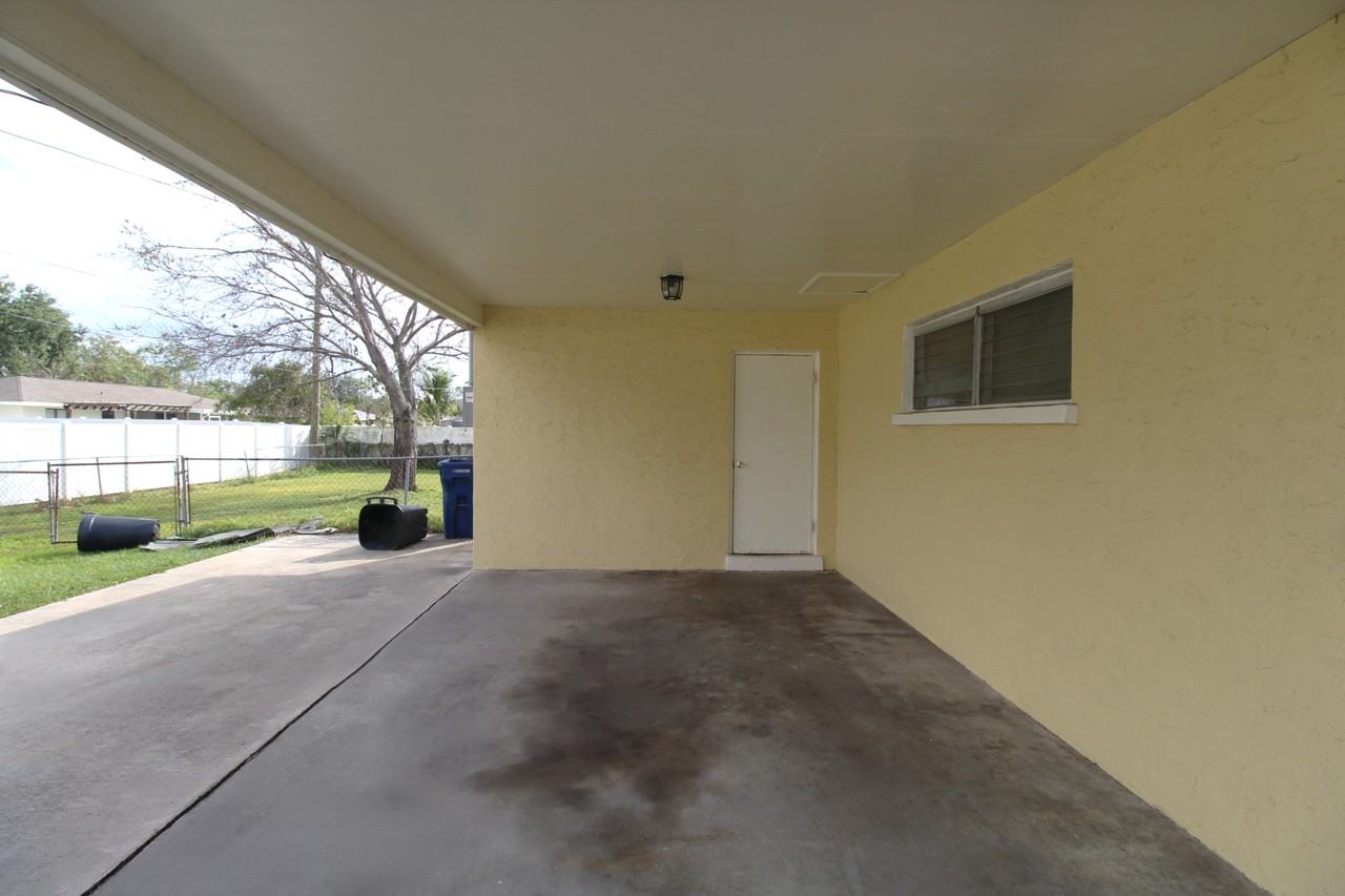 520 63rd Ave E - Photo 2 of 12