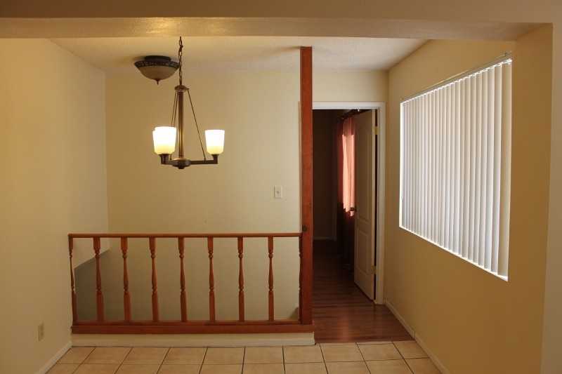 2605 S Rita Ln - Photo 3 of 22