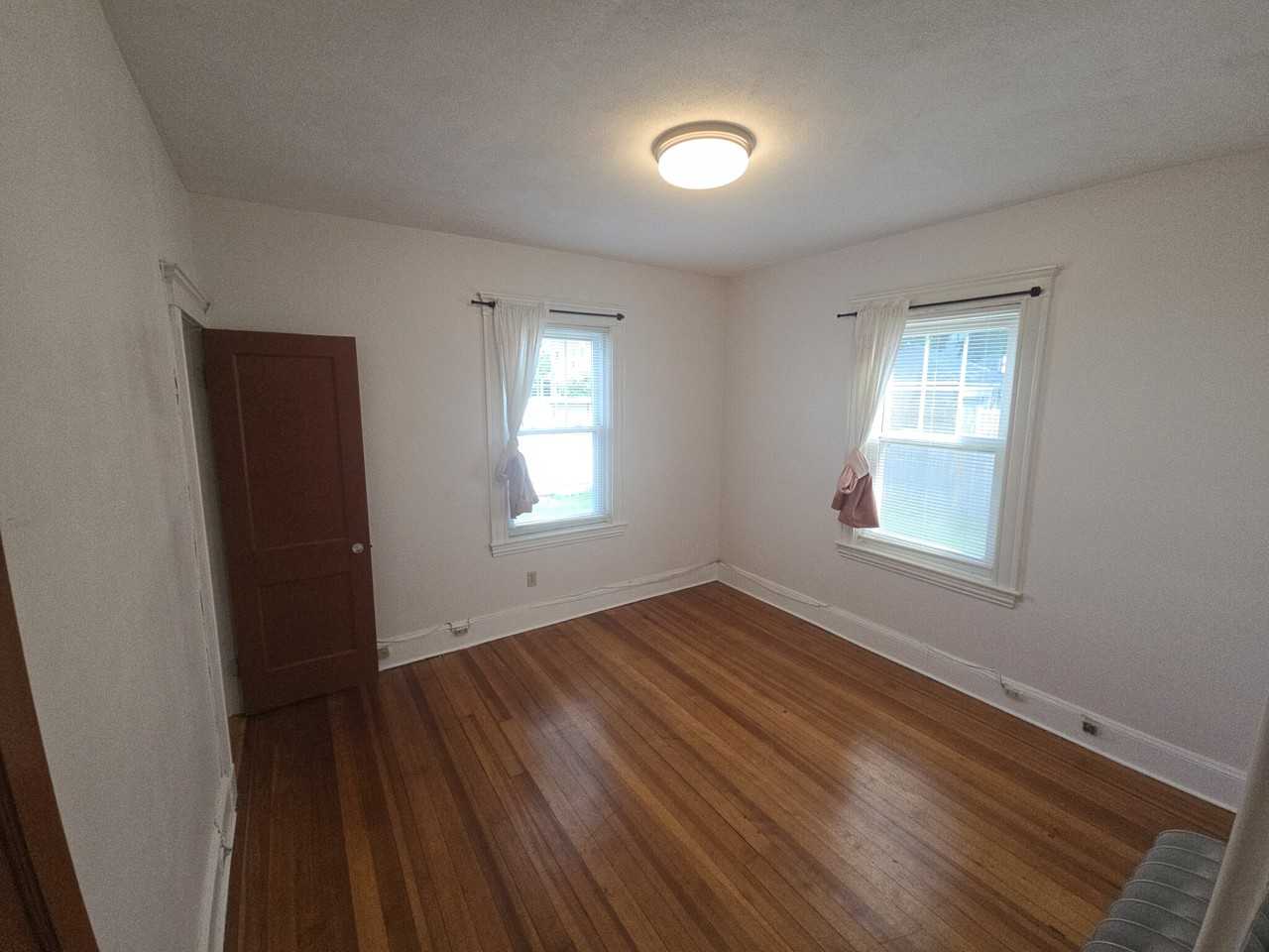 52 Parsons St #1 - Photo 7 of 12