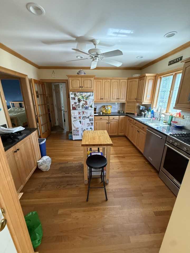 87 Perthshire Rd #1 - Photo 2 of 9