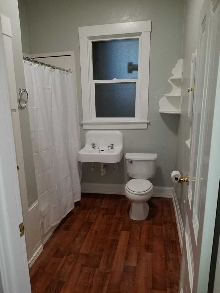563 Loring Ave #563 - Photo 7 of 9