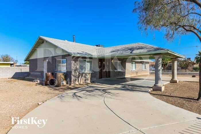 11740 N 80th Dr - Photo 2 of 16