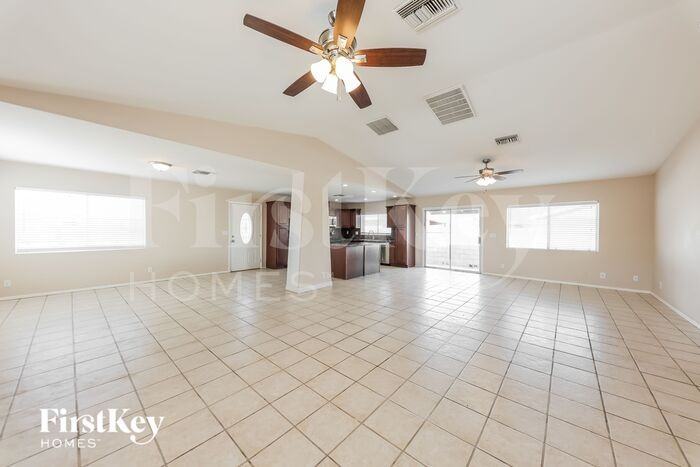 11740 N 80th Dr - Photo 3 of 16