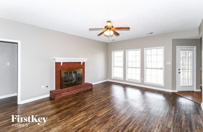 8250 Misty Fields Cv - Photo 3 of 15