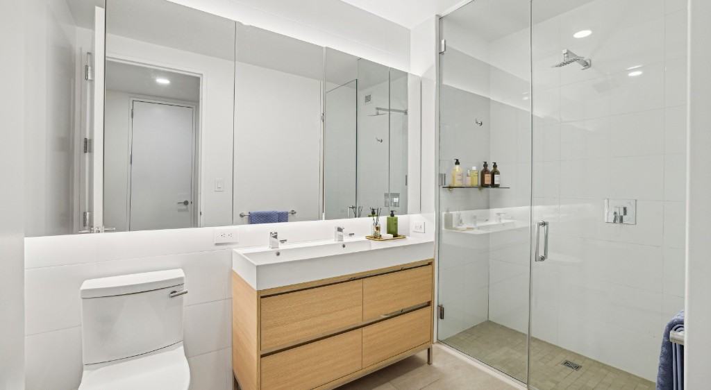 Broad St #2010 - Photo 3 of 9