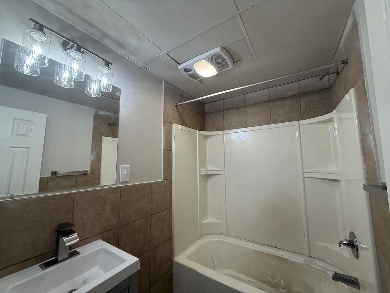 Jacksboro Arms - Photo 2 of 10